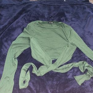 Never worn !! Long sleeve wrap around croptop